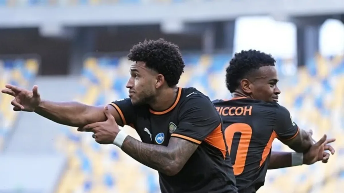 Arda Turan'ın Shakhtar Donetsk'i lige 2'de 2 ile başladı!