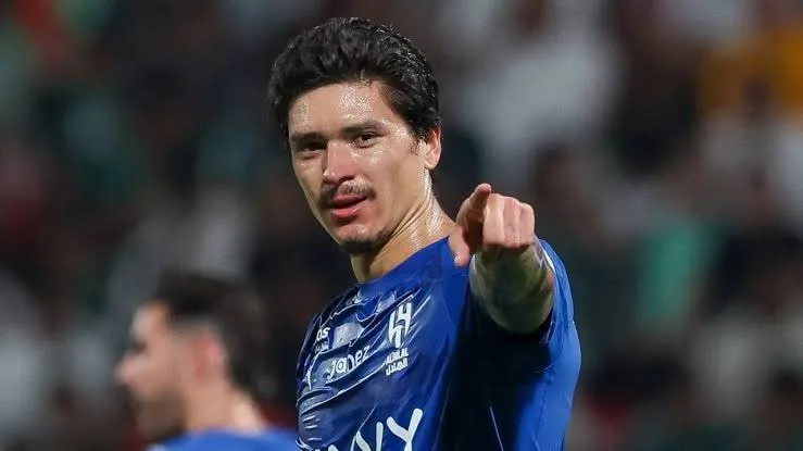 Salah'tan sonra bir dünya yıldızı daha bitti! Yarın Türkiye'ye geliyor
