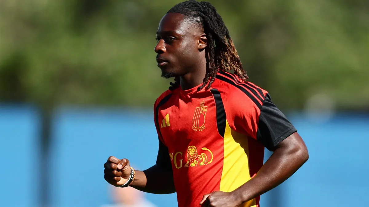 Manchester City'de Jeremy Doku'ya yeni sözleşme