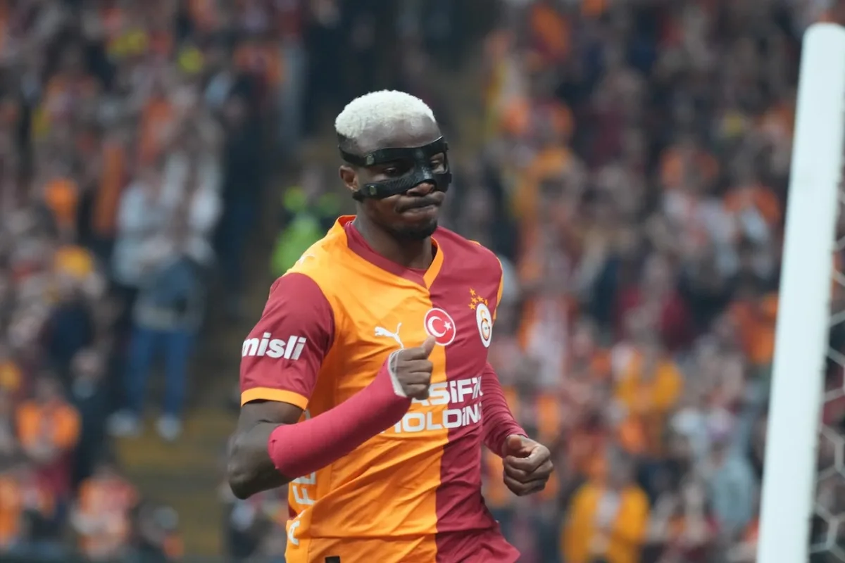 Galatasaray taraftarı transfer bekliyordu! Osimhen sürprizi