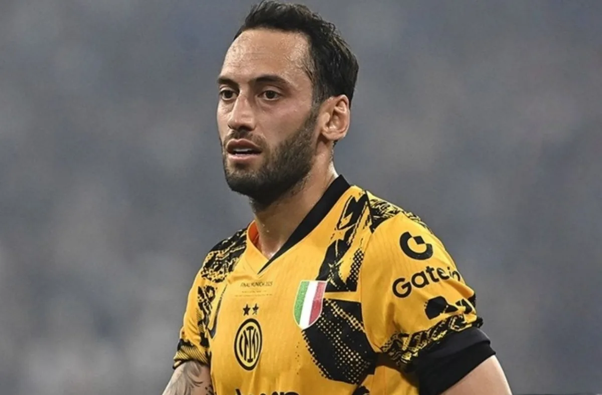 Hakan Çalhanoğlu Fenerbahçe'yle yeniden anlaşabilir!