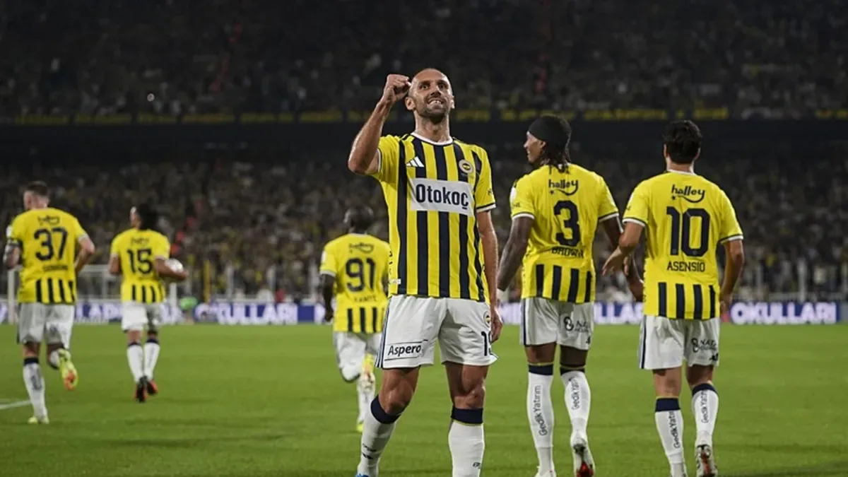 Fenerbahçe-TÜMOSAN Konyaspor maçında VAR'dan penaltı kararı!