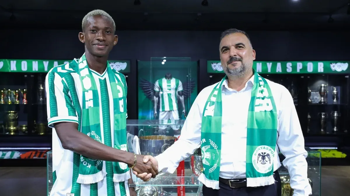 Konyaspor, 4 futbolcuyu kadrosuna kattı!