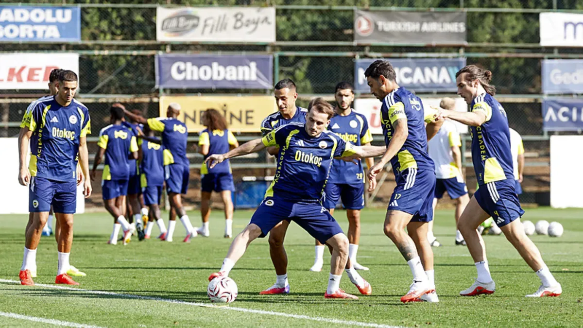 Fenerbahçe'de İsmail Kartal Gençlerbirliği maçı ilk 11'ini belirledi!
