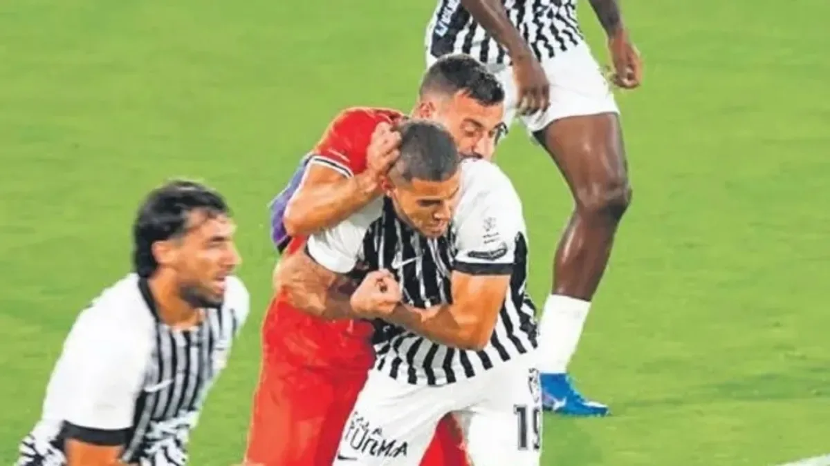 Beşiktaş’tan, Alanyaspor maçındaki hakemlere suç duyurusu