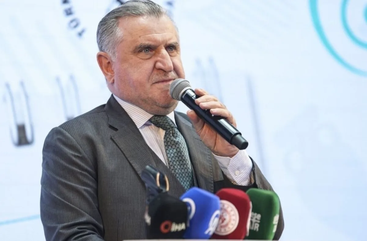 Bakan Bak, Süper Lig'in yeni sezonu için açılış mesajı yayımladı