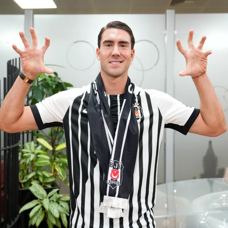 Dusan Vlahovic kaç numarayı giyecek? Forması satışa çıktı