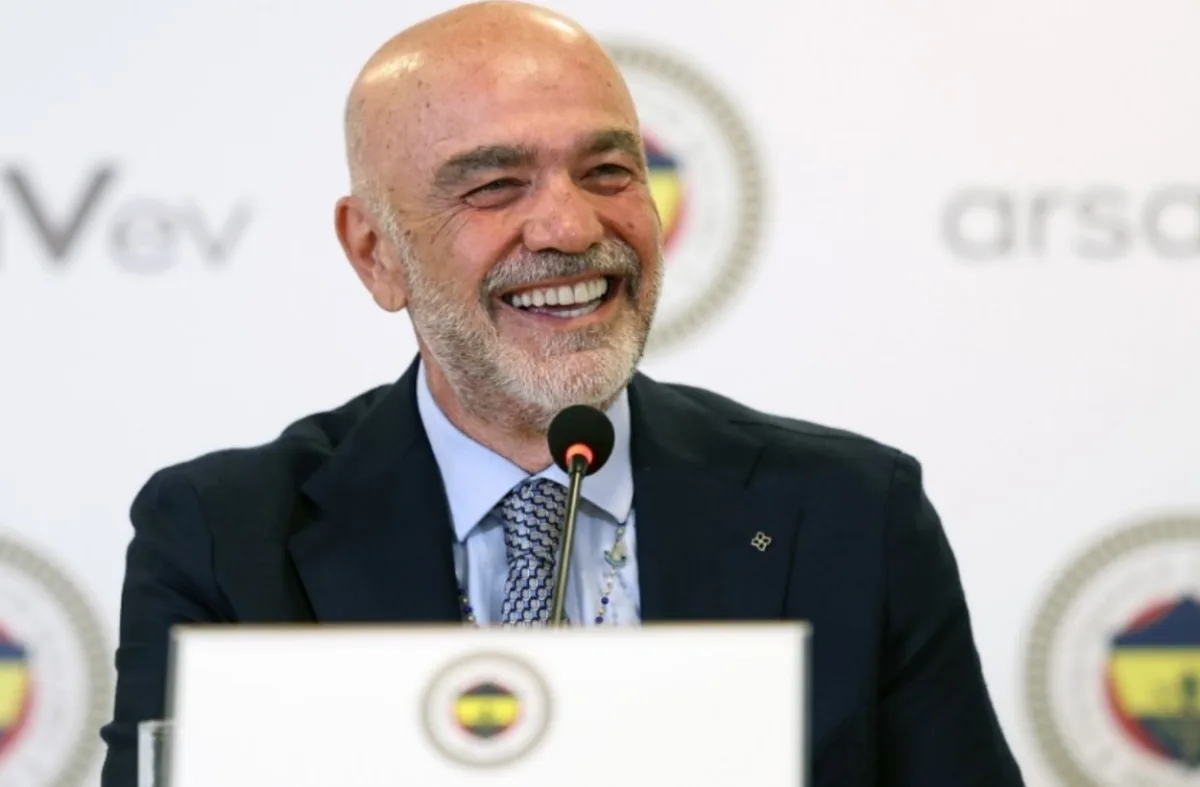 Fenerbahçe yeni golcüsünü UEFA'ya bildirmek için zamanla yarışıyor