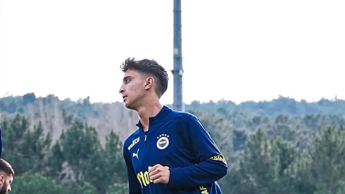 Karşıyaka'da Fenerbahçeli Yasir ve İstanbulsporlu Eren Arda imzalıyor