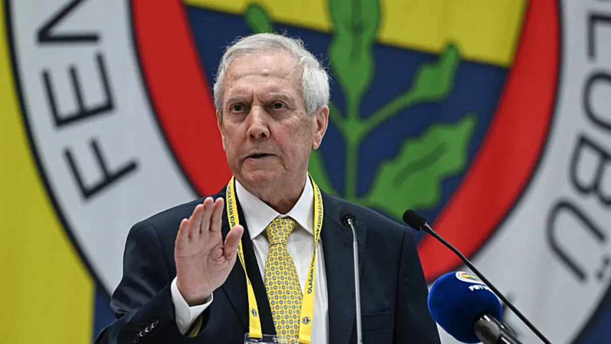 Fenerbahçe'de Aziz Yıldırım futbolcularla buluştu!