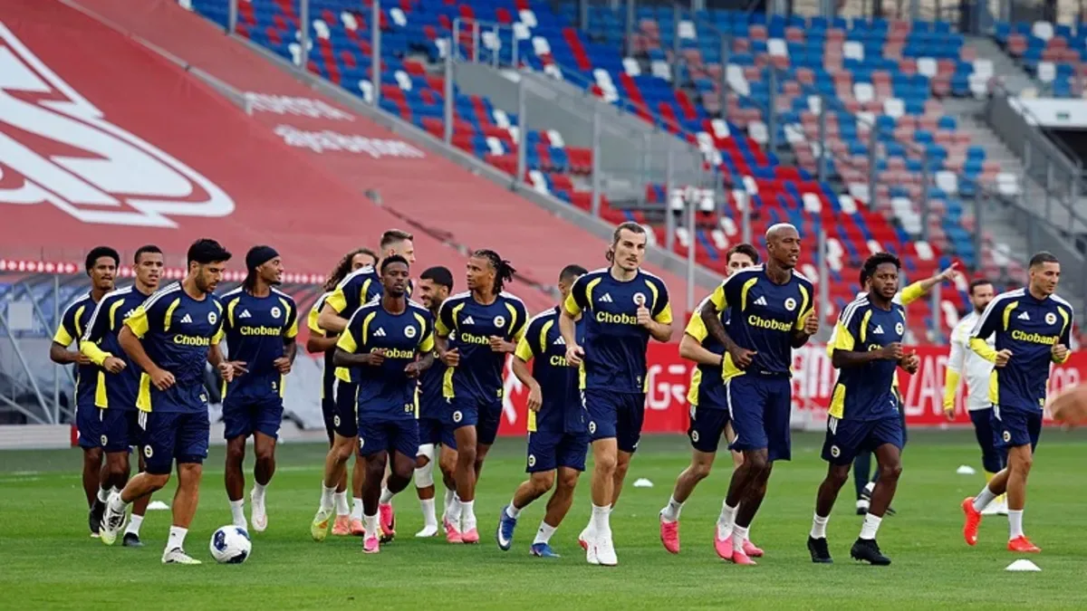 Fenerbahçeli yıldız için flaş iddia! O maçın ardından takımdan ayrılacak