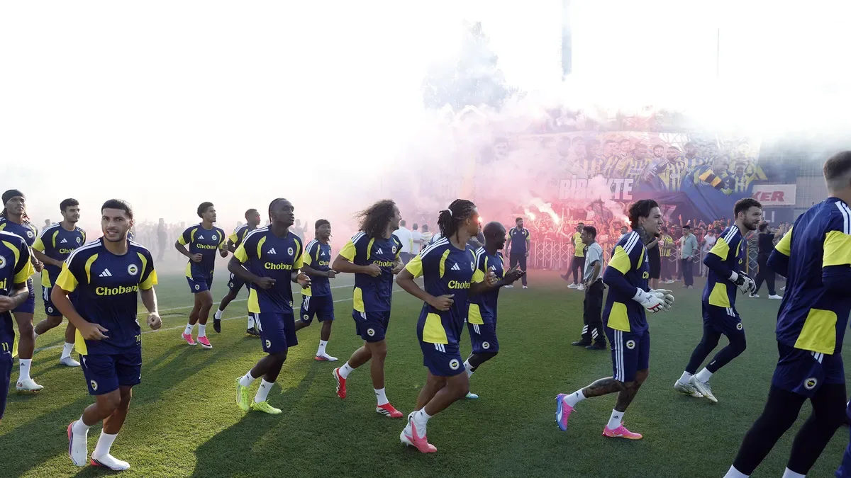 Fenerbahçe, Sturm Graz maçına hazır! Taraftarlar izledi