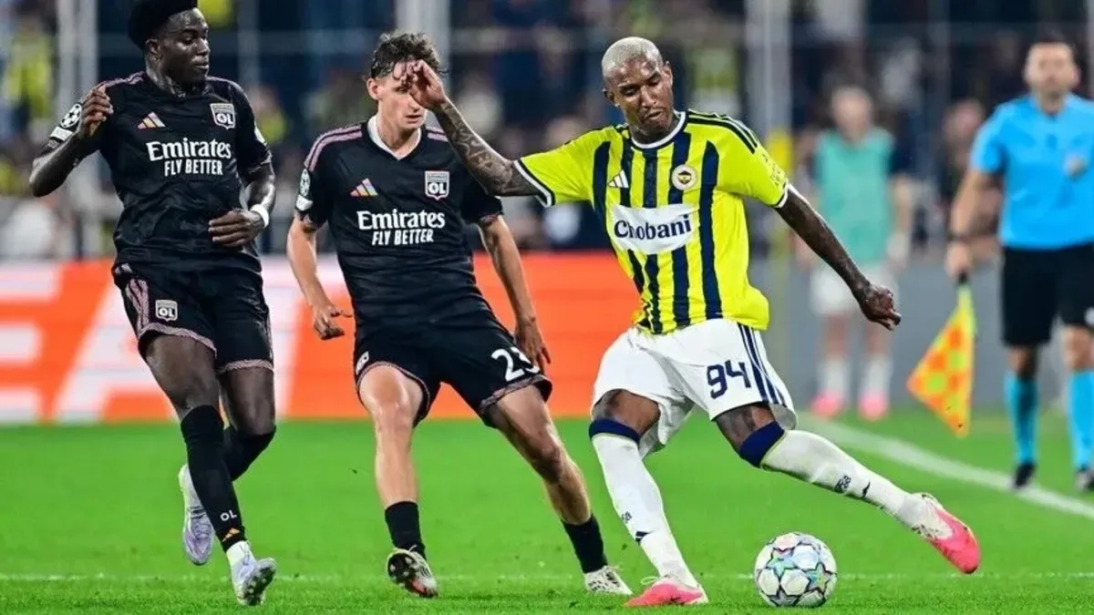 LYON FENERBAHÇE CANLI | Fenerbahçe, Lyon'a konuk oluyor! İşte İsmail Kartal'ın 11'i...