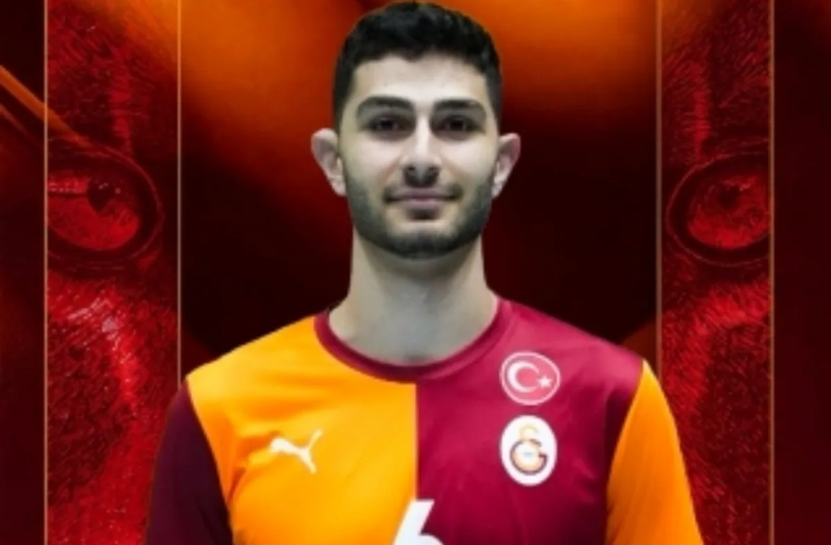 Galatasaray, Emirhan Özçelik ile 1 yıllık sözleşme imzalandı