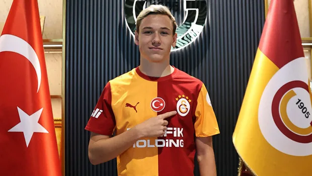 Aleksey Batrakov resmen Galatasaray'da!