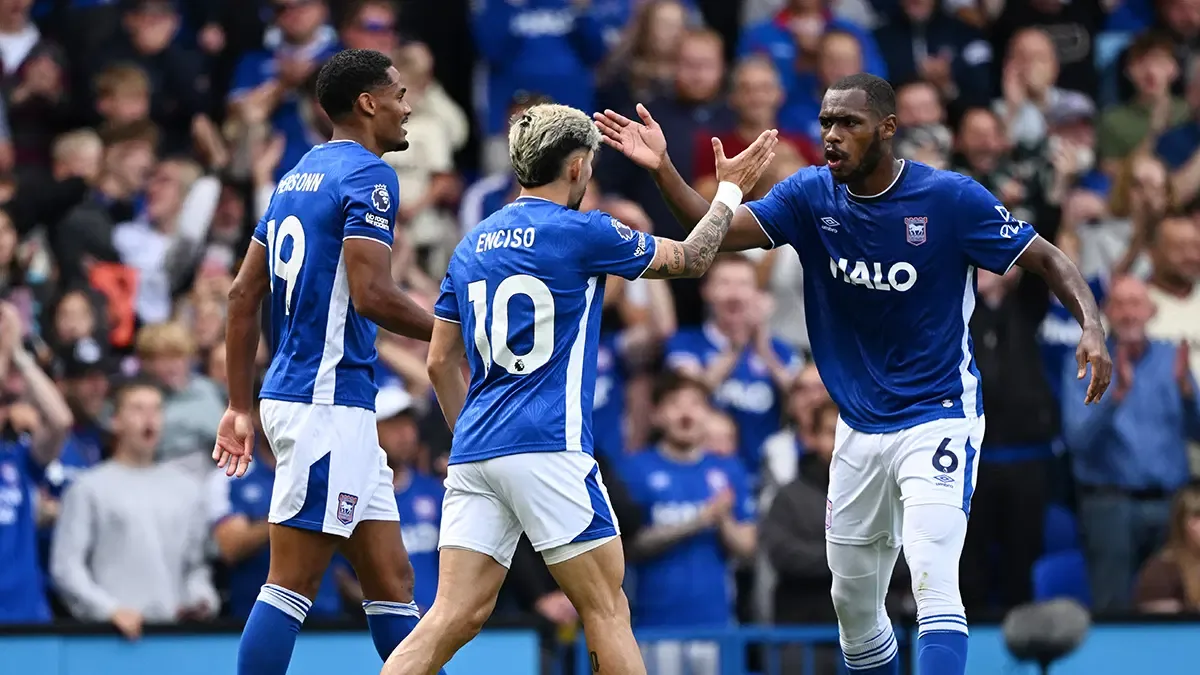 Ipswich Town, Premier Lig 3 puanla döndü