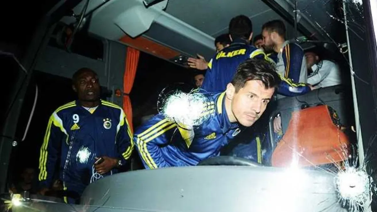 Fenerbahçe otobüsüne silahlı saldırı soruşturmasında 1 şüpheli tutuklandı!