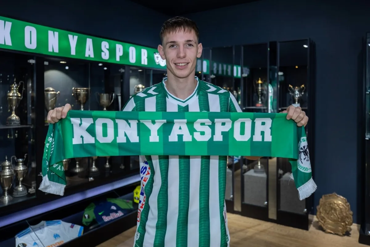 Konyaspor'a Macar orta saha