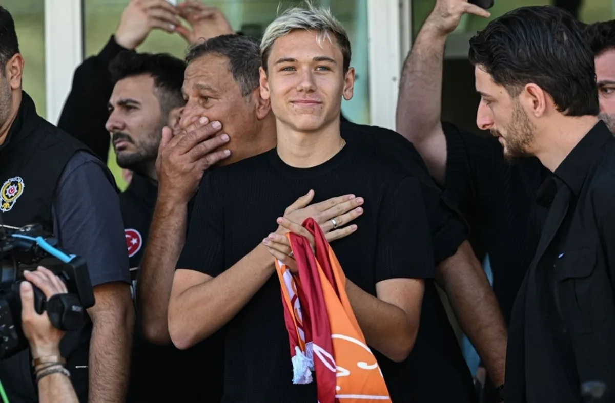 Galatasaray'ın yeni transferi Batrakov gelir gelmez tarih yazdı