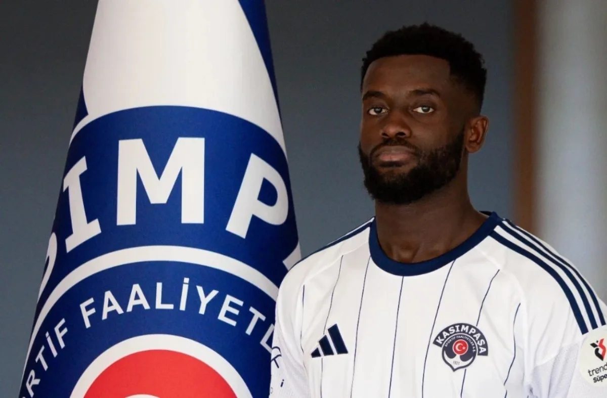 Kasımpaşa, Kevin Mouanga'yı kadrosuna kattı