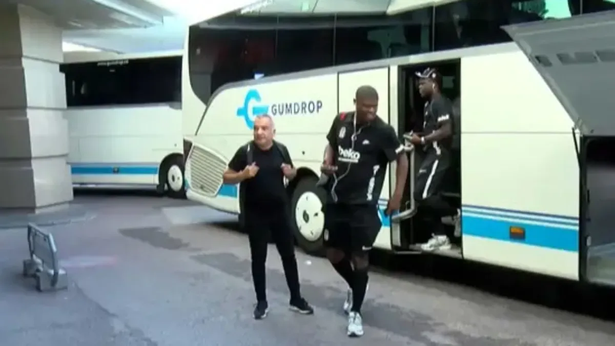 Beşiktaş kafilesi Hradec Kralove maçı için Çekya'da!