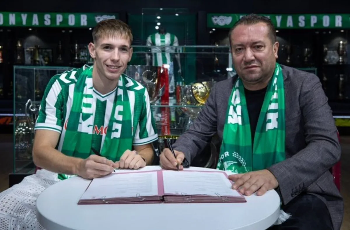 Konyaspor'a Macar orta saha