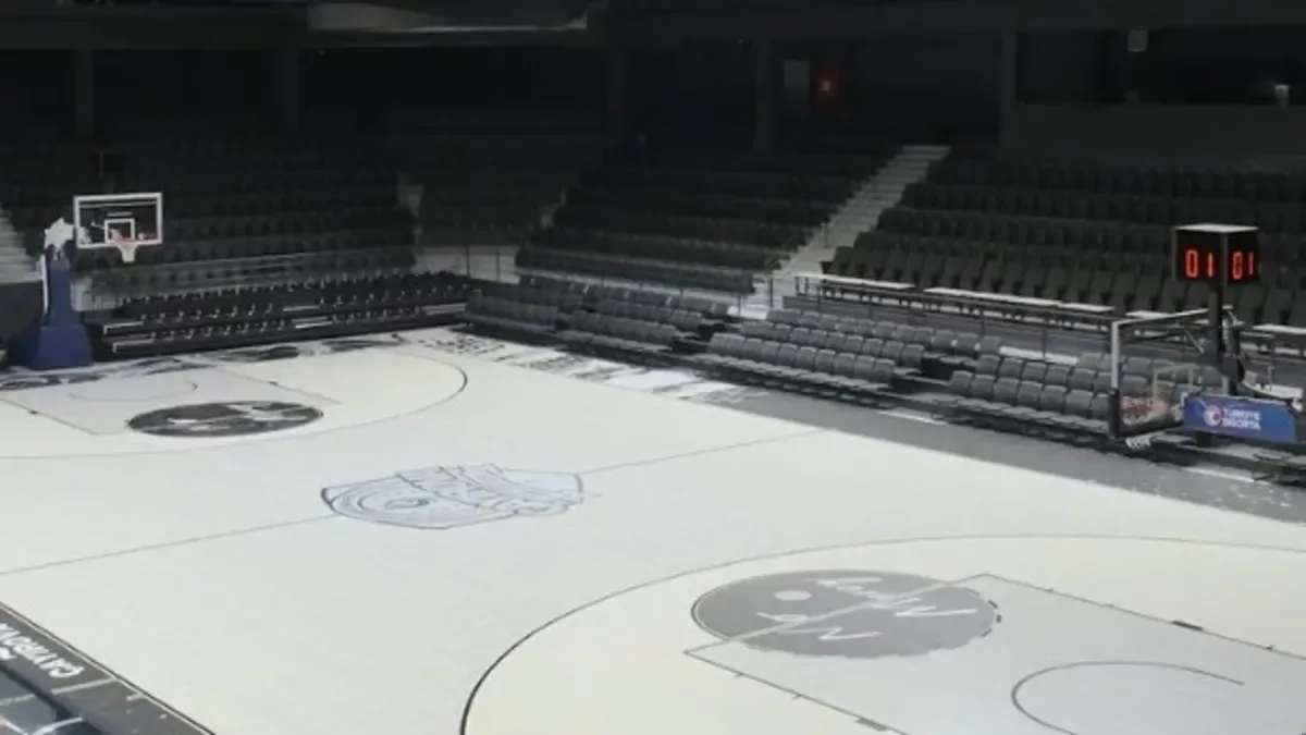 Çayırova Belediyespor yeni salonunu tanıttı