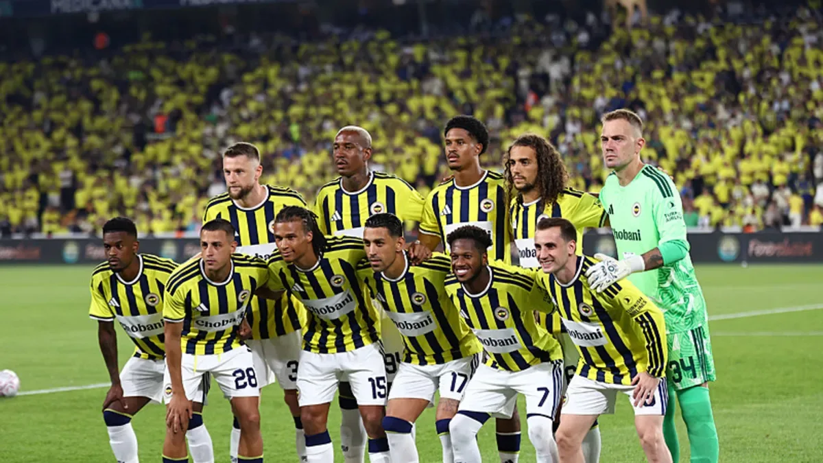 CANLI | UEFA Şampiyonlar Ligi’nde Fenerbahçe – Sturm Graz maçı! Ne zaman, saat kaçta, şifresiz kanalda mı?