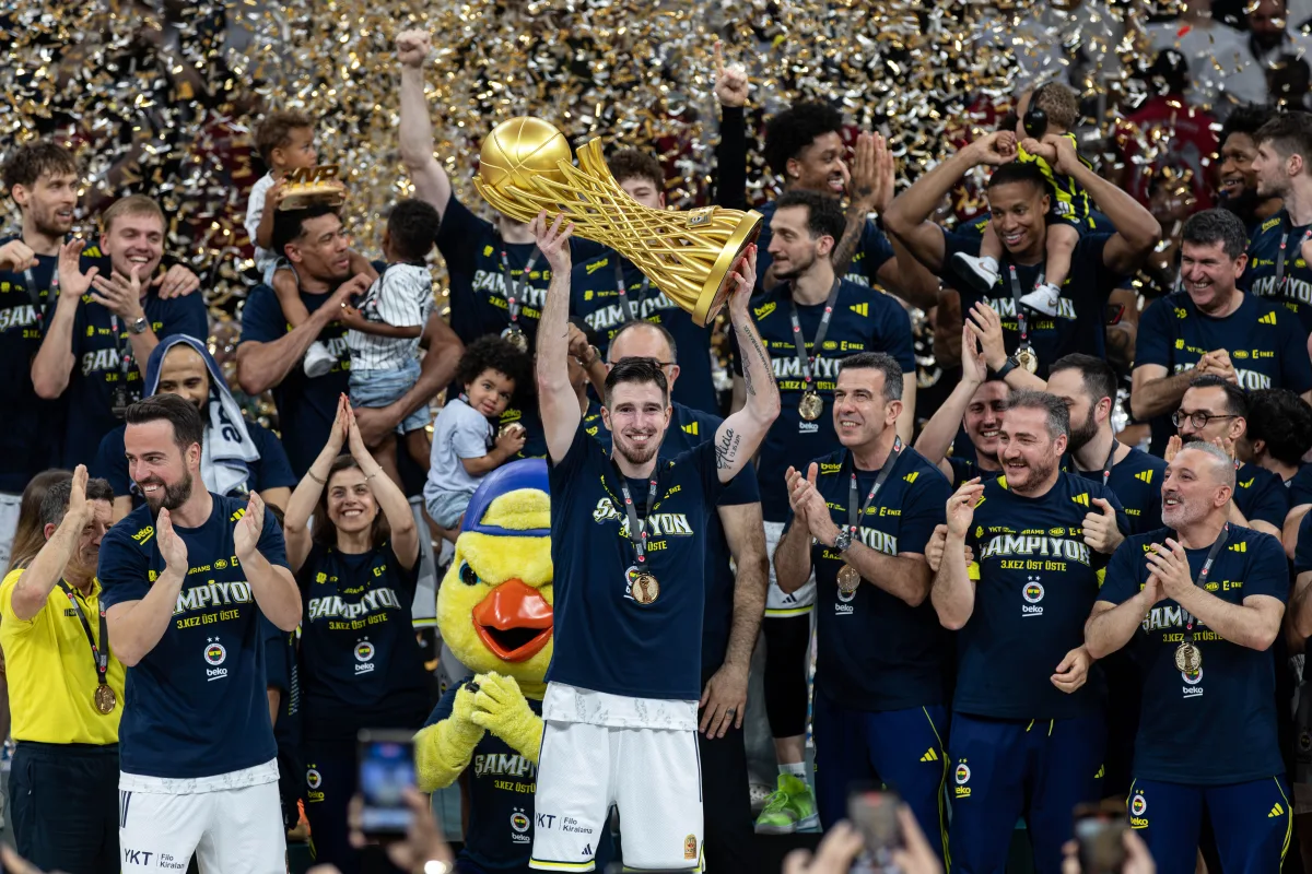 Fenerbahçe'ye basketbolda yeni isim sponsoru