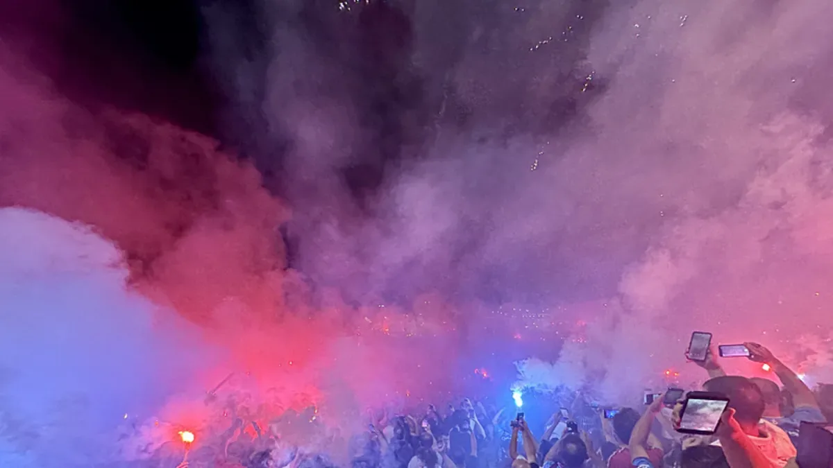 Trabzon'da 'Bordo-Mavi Fener Alayı' düzenlendi!
