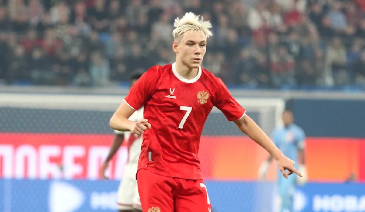 Galatasaray’ın ilgilendiği Rus yıldızın kulübü kafa karıştırıyor! Batrakov’da soru işareti