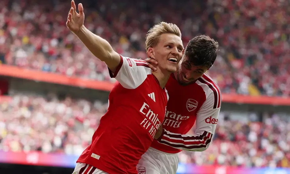 Arsenal, Manchester City'yi sahadan sildi