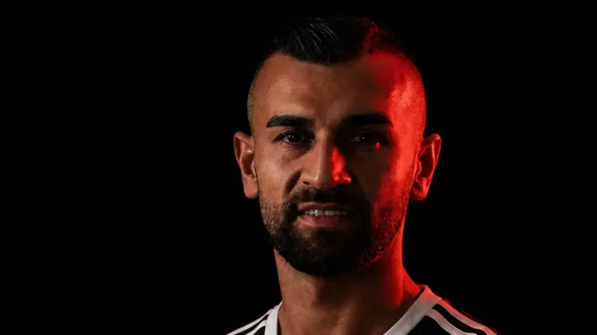 Serdar Dursun yeni takımına imzayı attı
