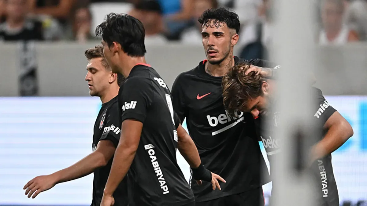 SON DAKİKA | Beşiktaş - Hradec Kralove maçı 11’leri belli oldu!
