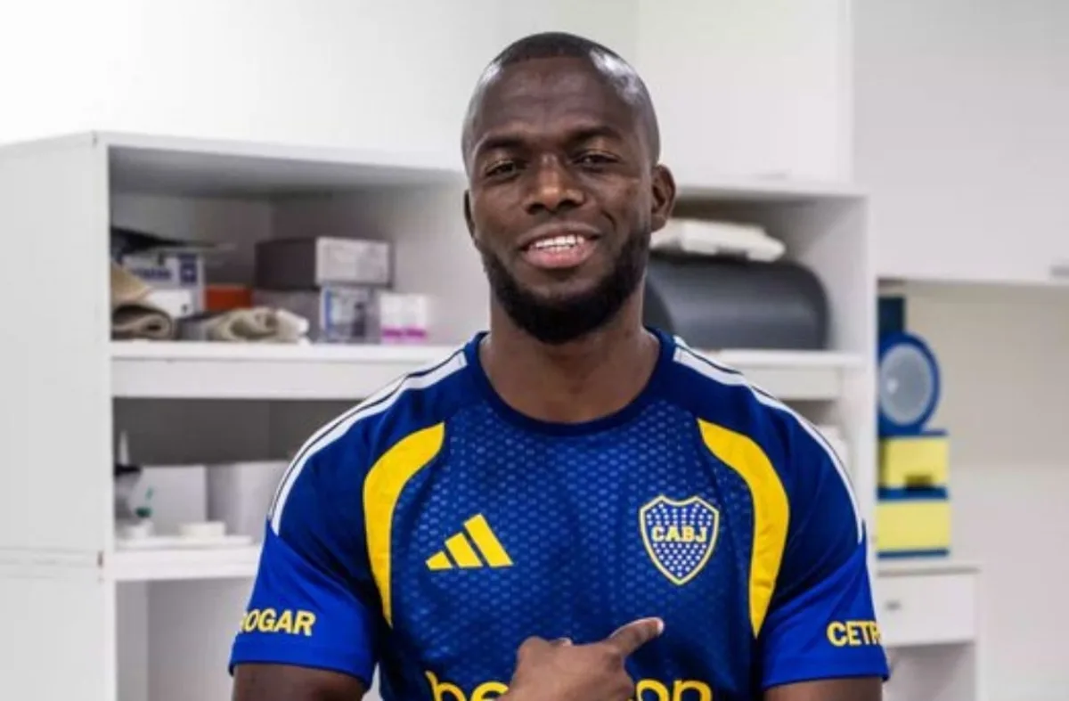 Enner Valencia imzayı attı
