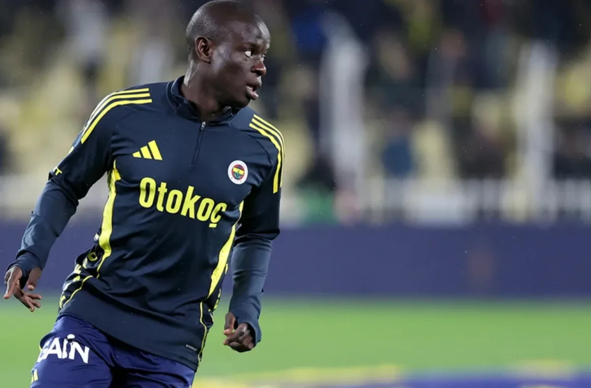 Fenerbahçe'de gözler Kante'de! Gece 00:59'a kadar zaman var