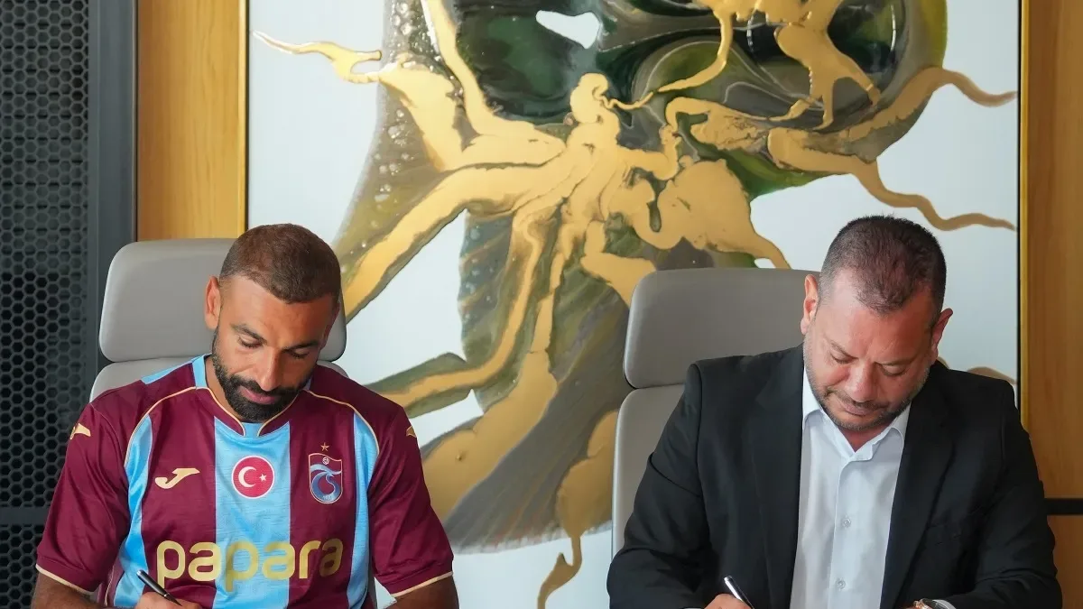 SON DAKİKA | Muhammed Salah resmen Trabzonspor'da Anlaşmanın detayları KAP'a bildirildi...