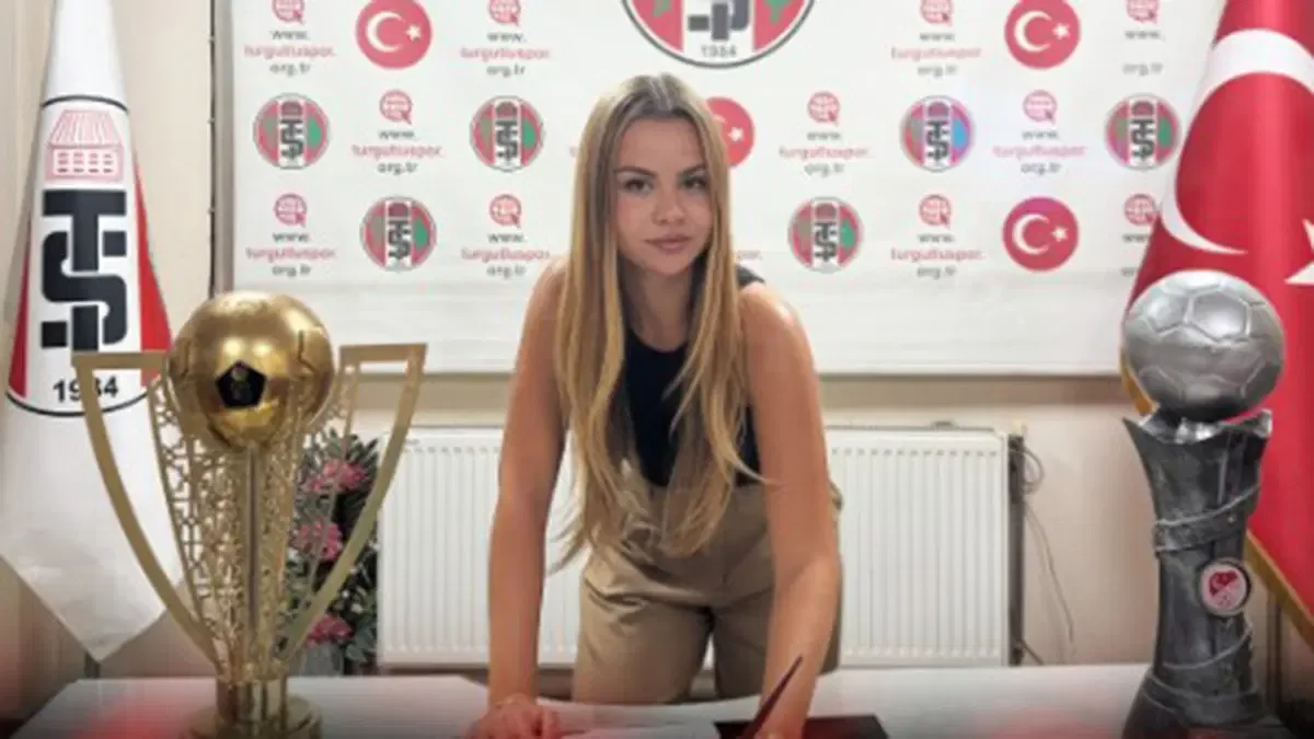 Tarihi imza: Yeni teknik direktör Zeynep Mestan