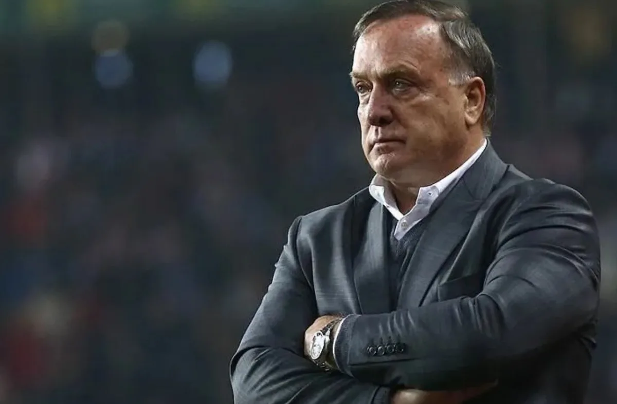 Dick Advocaat ile yola devam kararı