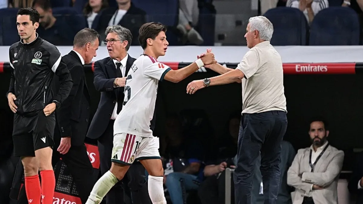 Mourinho'dan Arda Güler'e dev övgü: Akılalmaz bir oyun görüşüne sahip!