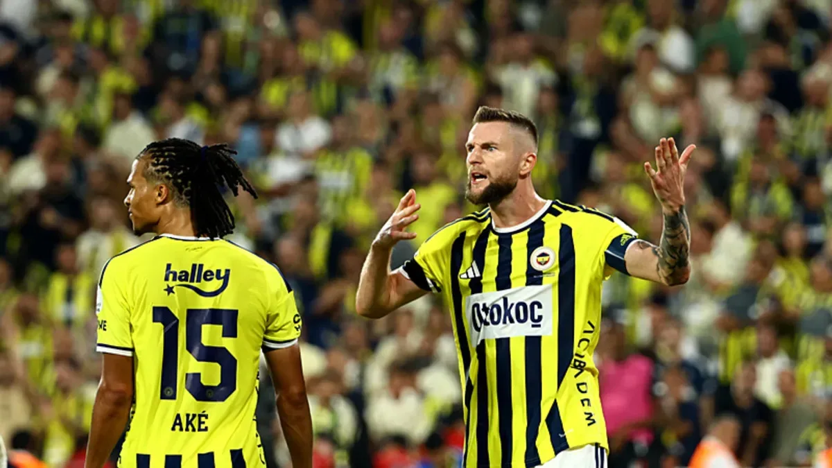 Fenerbahçe, UEFA Şampiyonlar Ligi'nde Roma'yı konuk edecek