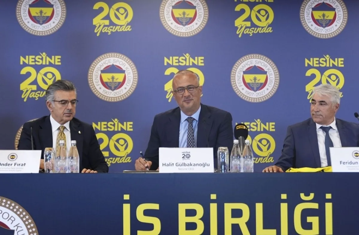 Erhan Alveroğlu sordu Fenerbahçeli yönetici cevapladı! Şampiyonlar Ligi'ne özel sponsor olacak mı?