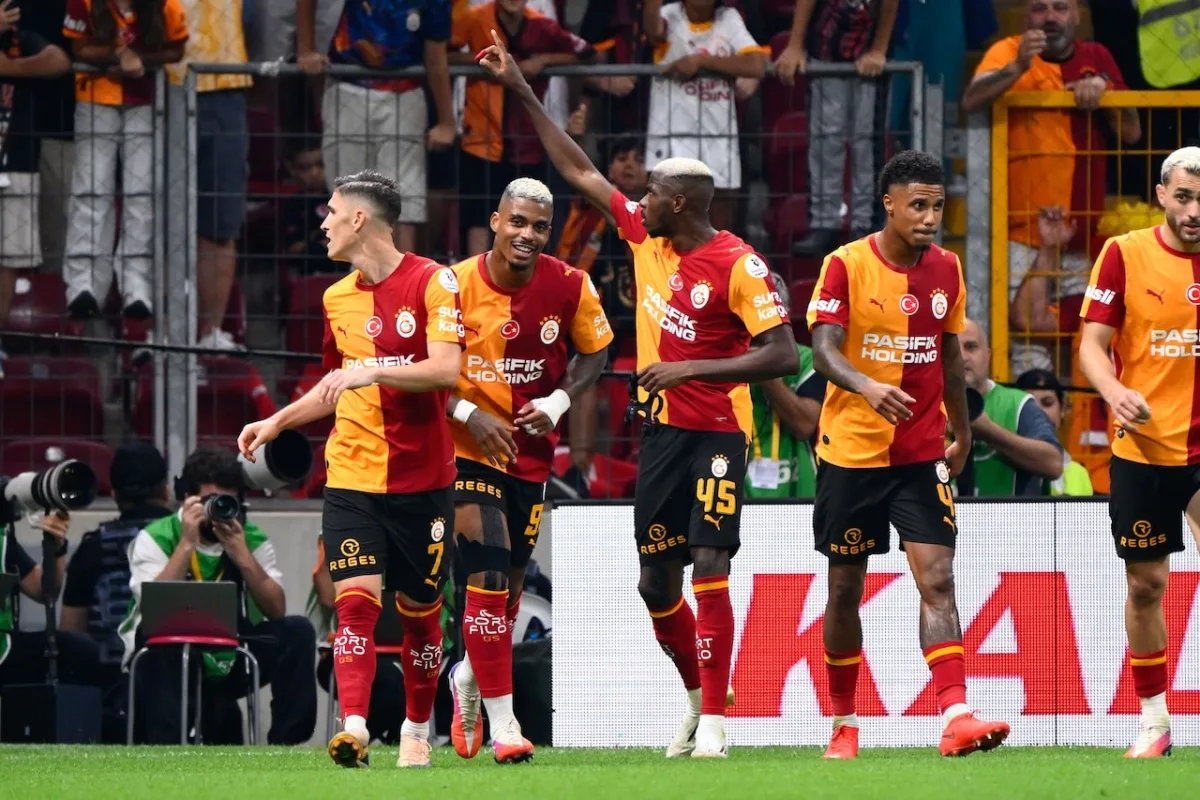 Galatasaray son iki sezonda olduğu gibi bu yıl da 3. haftada zirveye oturdu! 2 avans 34’te biter