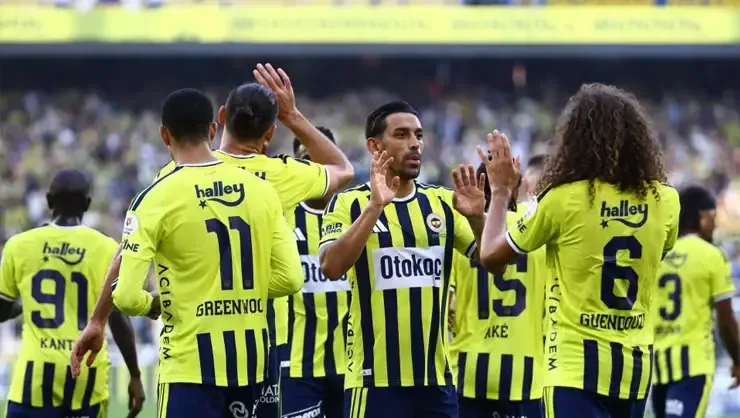 Süper Lig'de Fenerbahçe gol oldu yağdı! Eyüpspor'u farklı mağlup etti