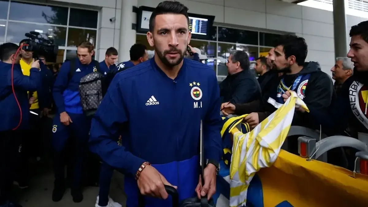 Mauricio Isla emekli olduğunu açıkladı