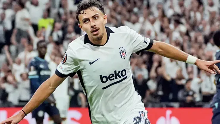 Kartal parçaladı
