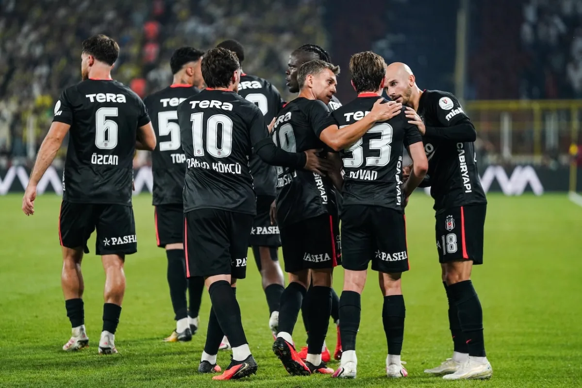 Beşiktaş'a Fenerbahçe galibiyetinden sonra kötü haber geldi