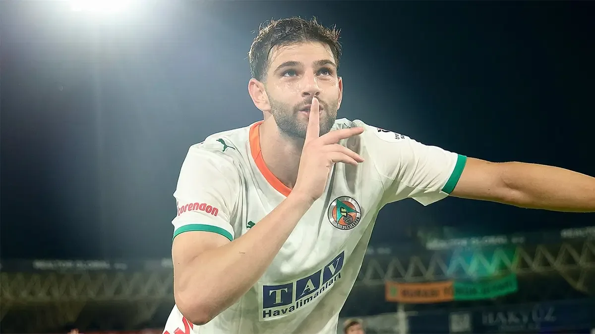 SON DAKİKA | Beşiktaş'ın yeni transferi İstanbul'a geldi