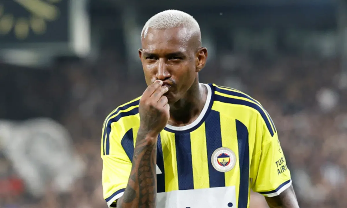 Fenerbahçe'de Talisca ile yollar ayrıldı