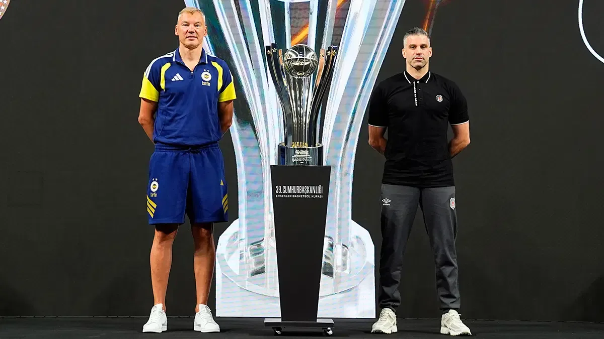 Fenerbahçe-Beşiktaş maçı öncesi hocalar ve kaptanlar bir araya geldi